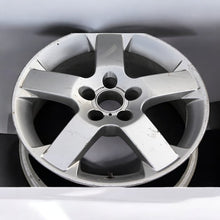 Laden Sie das Bild in den Galerie-Viewer, 1x Alufelge 17 Zoll 6.5&quot; 5x110 44ET Silber Opel Rim Wheel