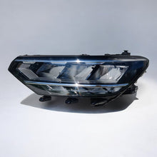 Laden Sie das Bild in den Galerie-Viewer, Frontscheinwerfer VW Passat B8 3G1941035Q Full LED Links Scheinwerfer Headlight