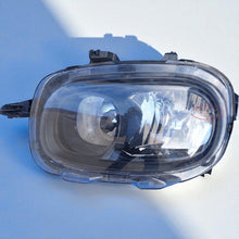 Laden Sie das Bild in den Galerie-Viewer, Frontscheinwerfer Citroën C3 III 9820059680 Links Scheinwerfer Headlight