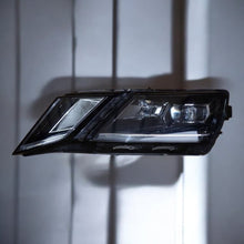 Load image into Gallery viewer, Frontscheinwerfer Skoda Octavia III 5E1941015 Links Scheinwerfer Headlight SCH4973165485lq