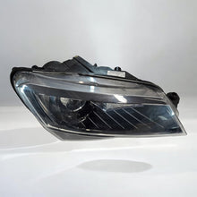 Load image into Gallery viewer, Frontscheinwerfer Skoda Superb III 3V1941016B Xenon Rechts Headlight
