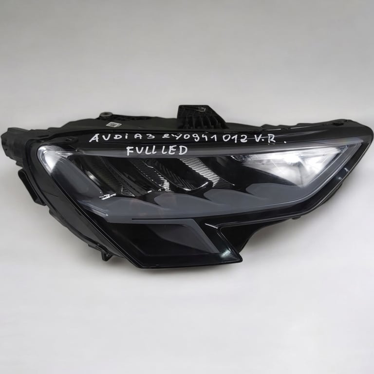 Frontscheinwerfer Audi A3 8Y0941012 Rechts Scheinwerfer Headlight SCH9394666737qi