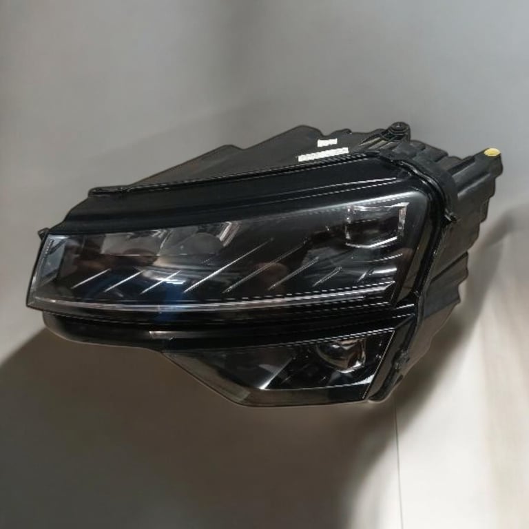Frontscheinwerfer Skoda Karoq 57B941015D Links Scheinwerfer Headlight SCH9766858549wb
