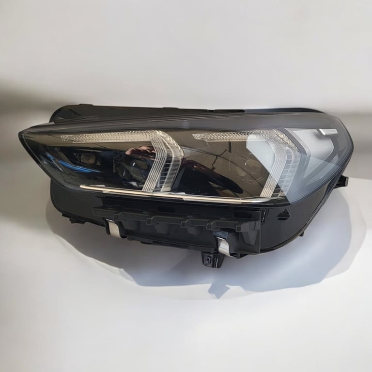 Frontscheinwerfer BMW X1 5A5BD47-02 LED Ein Stück (Rechts oder Links) Headlight SCH9387659040jy