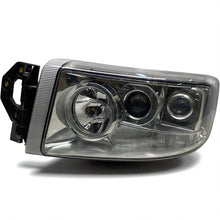 Laden Sie das Bild in den Galerie-Viewer, Frontscheinwerfer Renault 7482588679 Links Scheinwerfer Headlight