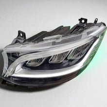 Laden Sie das Bild in den Galerie-Viewer, Frontscheinwerfer Mercedes-Benz Sprinter A9109065700 LED Links Headlight SCH2024665448tk