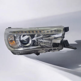 Frontscheinwerfer Toyota Hilux VIII MKE174 Rechts Scheinwerfer Headlight SCH2279865543ty