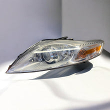 Load image into Gallery viewer, Frontscheinwerfer Ford Mondeo Xenon Links Scheinwerfer Headlight