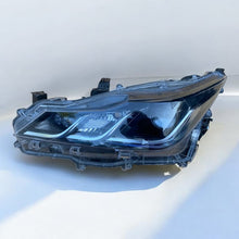 Laden Sie das Bild in den Galerie-Viewer, Frontscheinwerfer Toyota Corolla Links Scheinwerfer Headlight