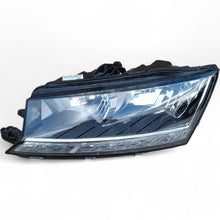 Load image into Gallery viewer, Frontscheinwerfer Skoda Fabia III 6V1941015D Links Scheinwerfer Headlight