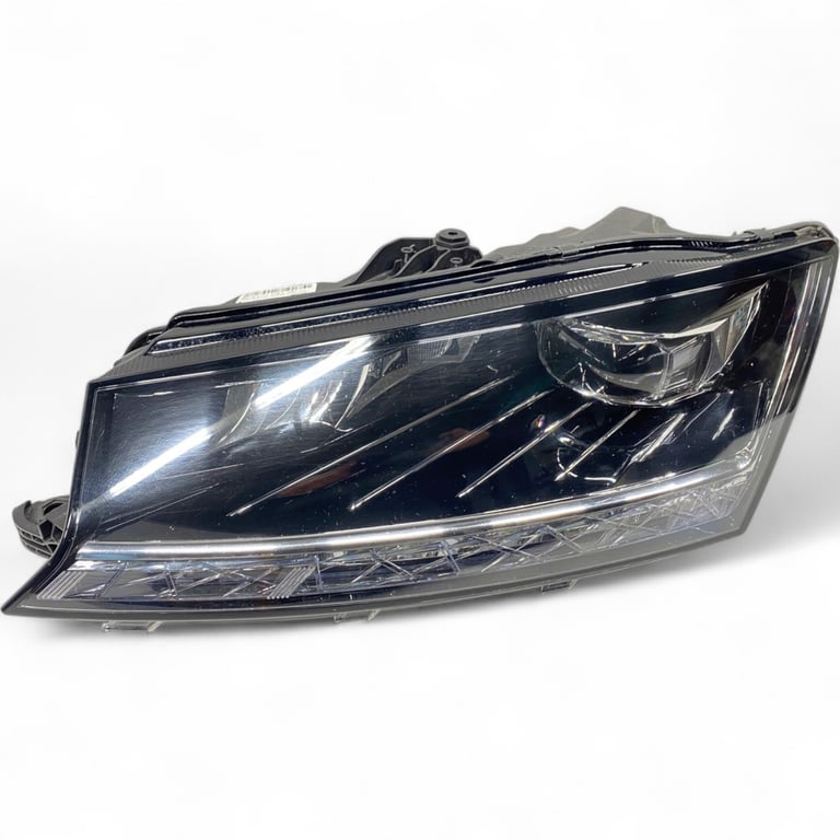 Frontscheinwerfer Skoda Fabia III 6V1941015F LED Ein Stück (Rechts oder Links)