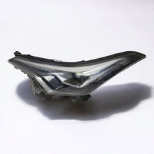 Laden Sie das Bild in den Galerie-Viewer, Frontscheinwerfer Toyota Chr C-Hr 81110-F4071-00 LED Rechts oder Links