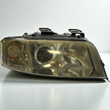 Laden Sie das Bild in den Galerie-Viewer, Frontscheinwerfer Audi C5 155924-00RE Xenon Rechts Scheinwerfer Headlight