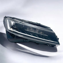 Laden Sie das Bild in den Galerie-Viewer, Frontscheinwerfer Skoda Superb III 3V1941016D Full LED Rechts Headlight