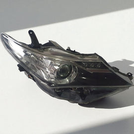 Frontscheinwerfer Toyota Auris 81110-02E21 Rechts Scheinwerfer Headlight