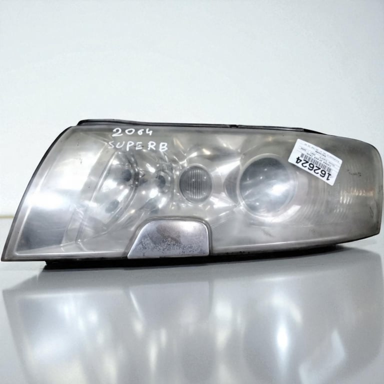 Frontscheinwerfer Skoda Superb Xenon Links Scheinwerfer Headlight