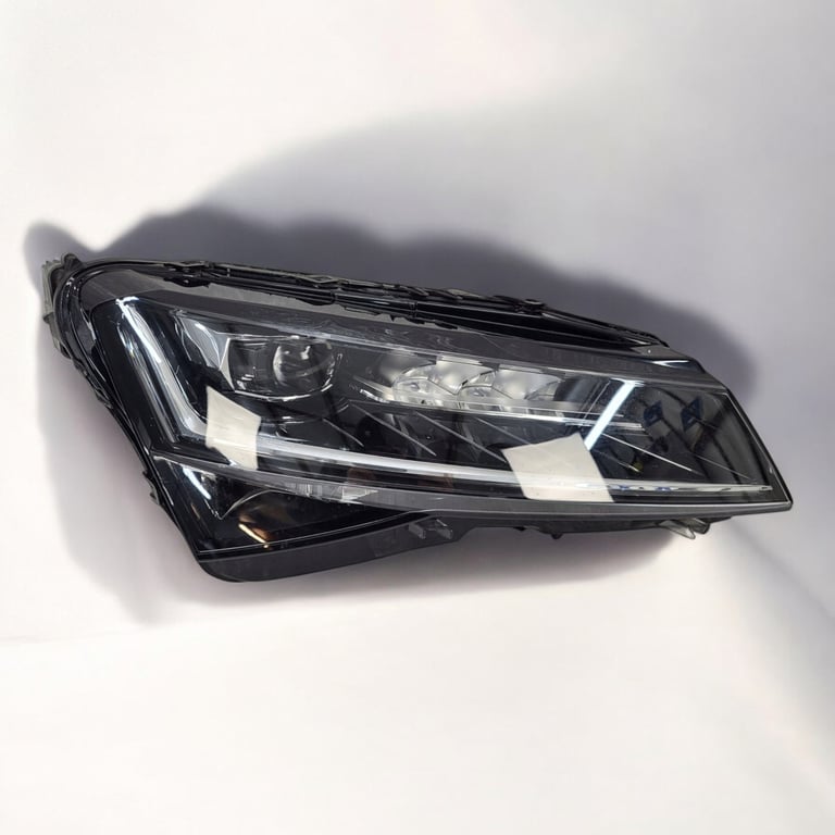 Frontscheinwerfer Skoda Superb III 3V1941016B-KUD LED Rechts Headlight