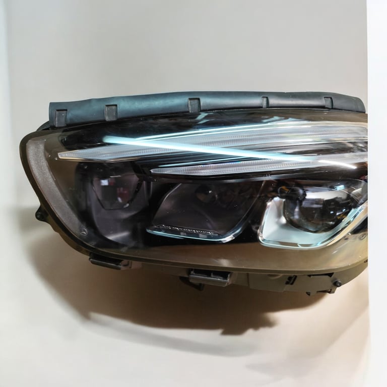 Frontscheinwerfer Mercedes-Benz W247 A2479061305 Links Scheinwerfer Headlight