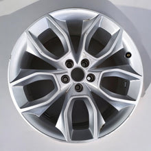 Laden Sie das Bild in den Galerie-Viewer, 1x Alufelge 18 Zoll 7.0&quot; 5x112 45ET Glanz Silber 658601025 Skoda Scala Rim Wheel