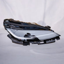 Laden Sie das Bild in den Galerie-Viewer, Frontscheinwerfer Tesla 3 1760889-00-E Rechts Scheinwerfer Headlight