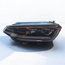 Laden Sie das Bild in den Galerie-Viewer, Frontscheinwerfer VW Sportsvan 517941035A Links Scheinwerfer Headlight