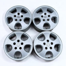 Laden Sie das Bild in den Galerie-Viewer, 4x Alufelge 15 Zoll 6.0&quot; 5x110 49ET Glanz Silber Opel Rim Wheel