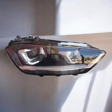 Load image into Gallery viewer, Frontscheinwerfer VW Golf Sportsvan 517941032B Xenon Rechts Headlight SCH7318400182js