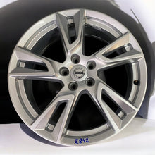 Load image into Gallery viewer, 1x Alufelge 18 Zoll 7.5" 5x108 50ET Glanz Silber 31362866 Volvo Xc60 Ii FEL1207615471ff