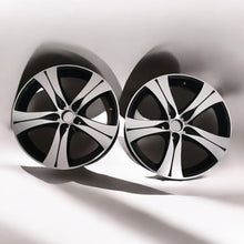 Laden Sie das Bild in den Galerie-Viewer, 2x Alufelge 18 Zoll 7.0&quot; 5x114.3 40ET N6480116 Nissan Qashqai J11 Rim Wheel