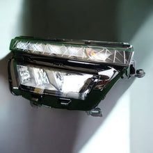 Laden Sie das Bild in den Galerie-Viewer, Frontscheinwerfer Skoda Kamiq 658941016 Rechts Scheinwerfer Headlight SCH5298639479zx