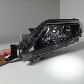 Frontscheinwerfer Mitsubishi L200 8301D377 Links Scheinwerfer Headlight