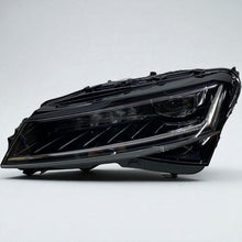 Laden Sie das Bild in den Galerie-Viewer, Frontscheinwerfer Skoda Superb III 3V1941015D LED Links Scheinwerfer Headlight