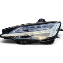 Load image into Gallery viewer, Frontscheinwerfer Volvo V60 II S60 III 32365339 LED Rechts oder Links SCH8728088537go