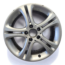 Load image into Gallery viewer, 1x Alufelge 17 Zoll 7.5&quot; 5x112 52 5ET A2464011002 Mercedes-Benz Cla C117