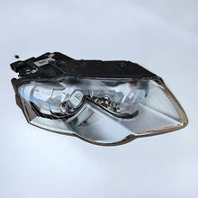 Load image into Gallery viewer, Frontscheinwerfer VW Passat 3C0941752K Xenon Rechts Scheinwerfer Headlight