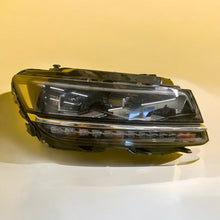 Laden Sie das Bild in den Galerie-Viewer, Frontscheinwerfer VW Tiguan Allspace 5NN941082 Full LED Rechts Headlight