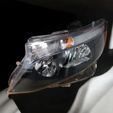 Laden Sie das Bild in den Galerie-Viewer, Frontscheinwerfer Mercedes-Benz Viano A4478200261 Links Scheinwerfer Headlight