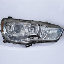 Laden Sie das Bild in den Galerie-Viewer, Frontscheinwerfer Mitsubishi Outlander II 8301C4-12 Xenon Rechts Headlight
