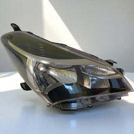 Frontscheinwerfer Toyota Yaris Rechts Scheinwerfer Headlight