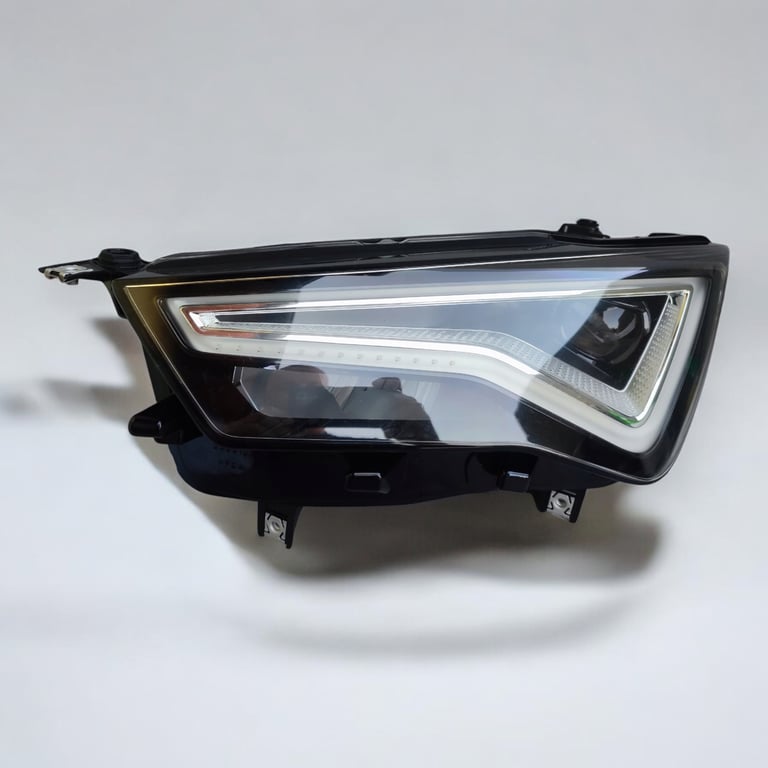 Frontscheinwerfer Seat Ateca 1EX014 891-32 576941031B Links Headlight