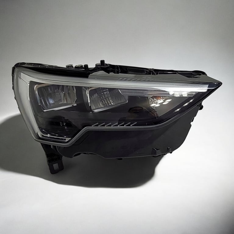 Frontscheinwerfer Audi Q3 83A941012 LED Rechts Scheinwerfer Headlight