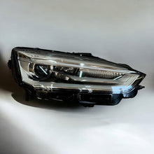 Laden Sie das Bild in den Galerie-Viewer, Frontscheinwerfer Audi A5 8W6941006C Rechts Scheinwerfer Headlight