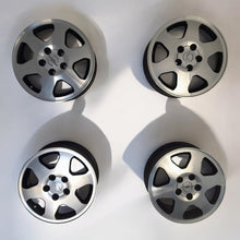 Laden Sie das Bild in den Galerie-Viewer, 4x Alufelge 15 Zoll 6.0&quot; 5x110 43ET Glanz Schwarz 60505 Opel Rim Wheel