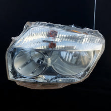 Laden Sie das Bild in den Galerie-Viewer, Frontscheinwerfer Renault Duster Links Scheinwerfer Headlight SCH1231156371sq