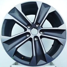 Laden Sie das Bild in den Galerie-Viewer, 1x Alufelge 17 Zoll 7.0&quot; 5x112 45ET 575601025C Seat Ateca Rim Wheel