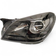 Laden Sie das Bild in den Galerie-Viewer, Frontscheinwerfer Mercedes-Benz Slk R172 A1728204361 Rechts oder Links SCH1089494901na