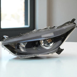 Frontscheinwerfer Mazda IV Yaris Links Scheinwerfer Headlight