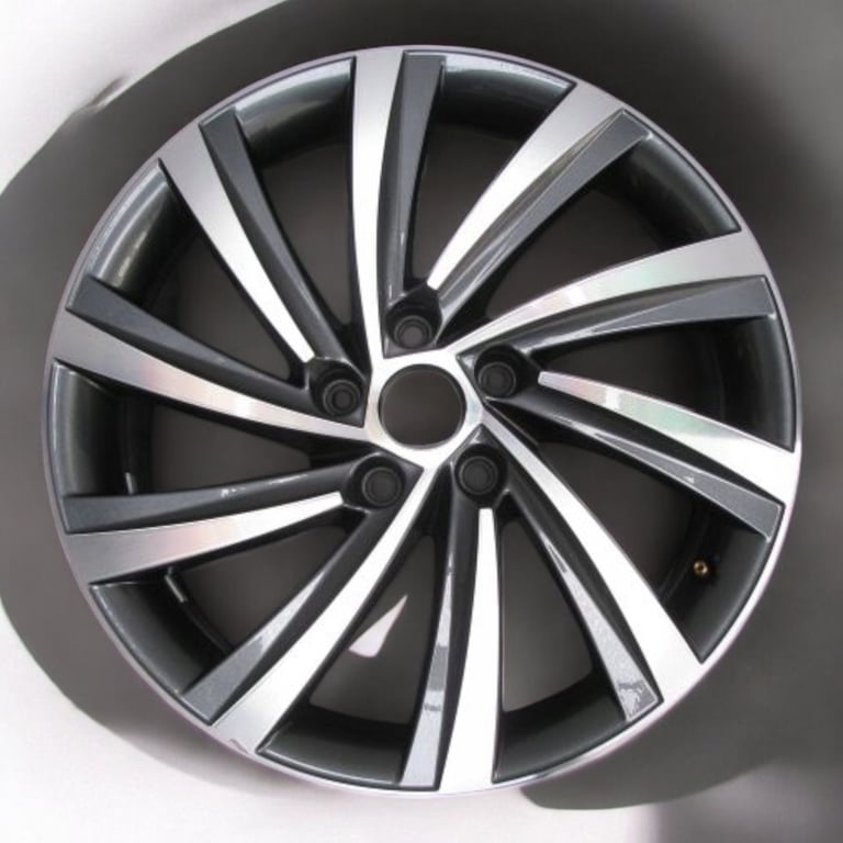 1x Alufelge 18 Zoll 7.5" 5x112 48ET Glanz Graphit 5E3601025AG Skoda Octavia