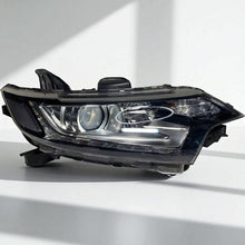 Laden Sie das Bild in den Galerie-Viewer, Frontscheinwerfer Mitsubishi Outlander 8301C854 LED Rechts Headlight