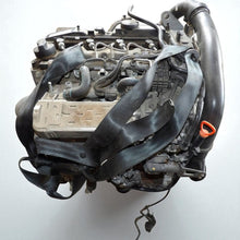 Laden Sie das Bild in den Galerie-Viewer, Motor Mercedes-Benz 651999 1.8 CDI 2013 Diesel Engine Unkomplett